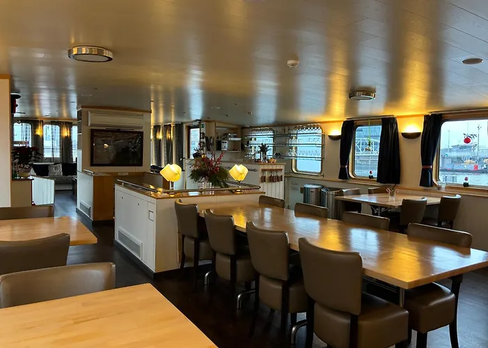 Hotelboat Iris
